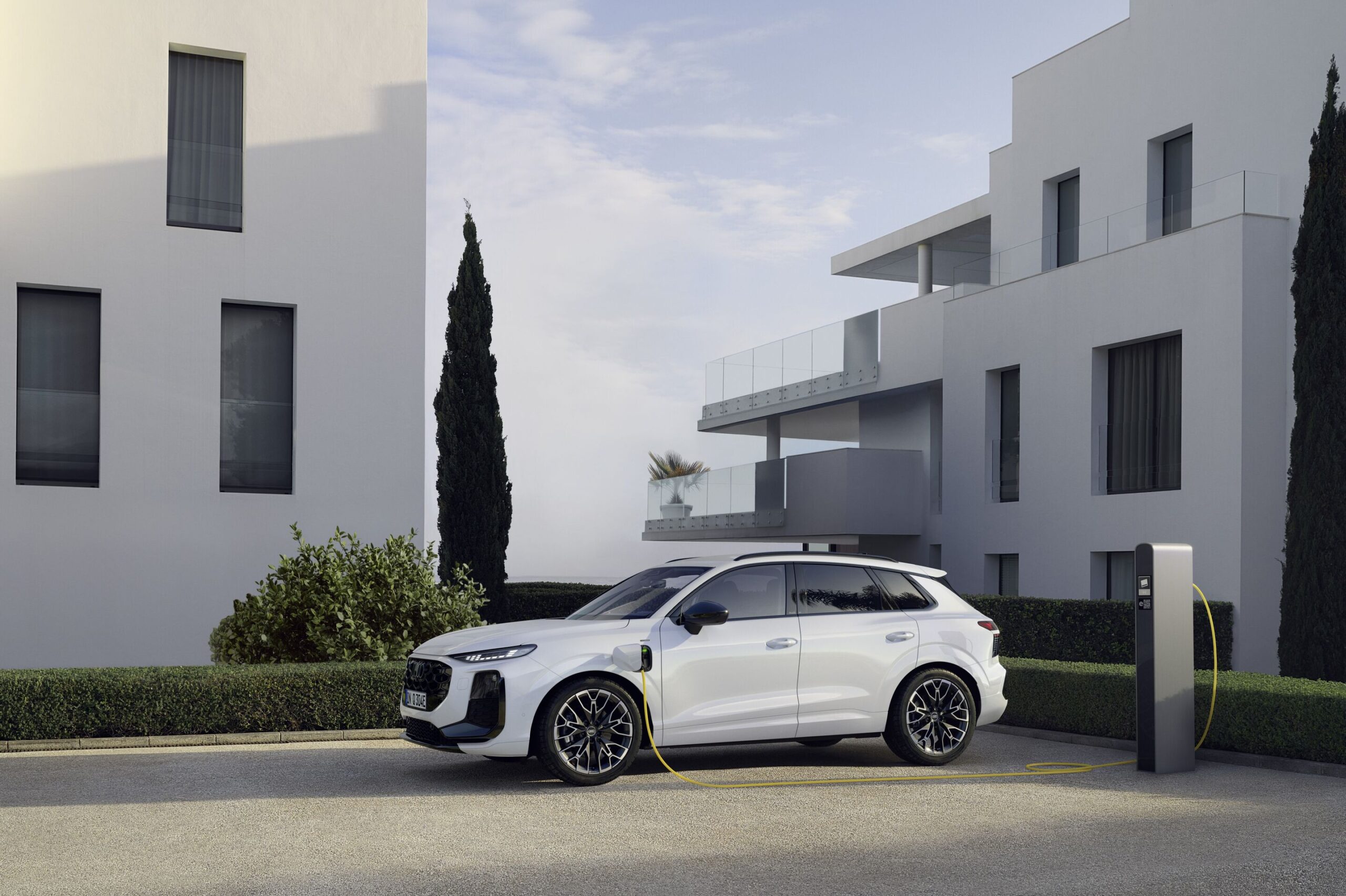 Audi Q3 S line quattro 2026: yksinkertaistettu Yhdysvaltojen mallisto, vakio quattro ja 255 hv