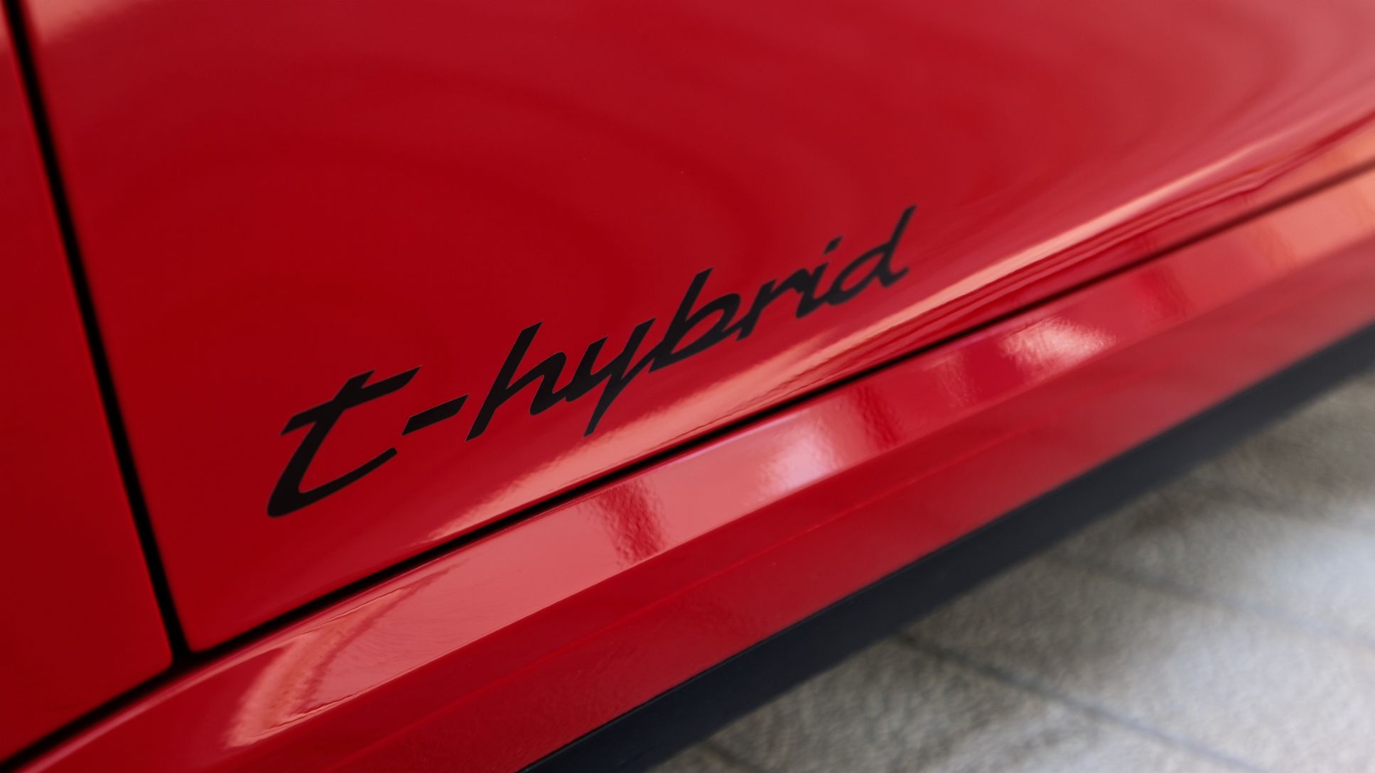 Porsche 911 Targa 4 GTS 2025 sivulta