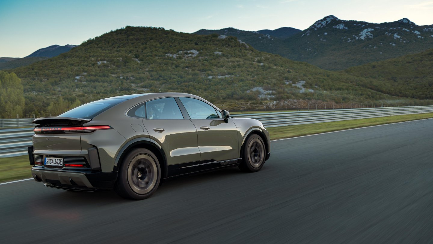 Porsche Cayenne Coupe Electric 2027