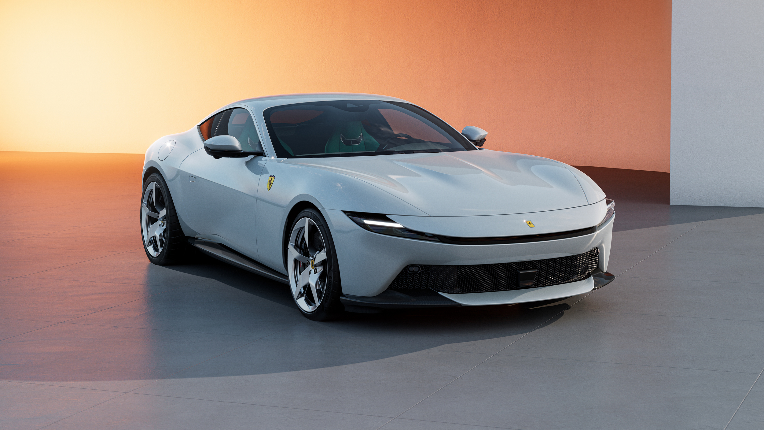 Ferrari Amalfi 2026 takaa