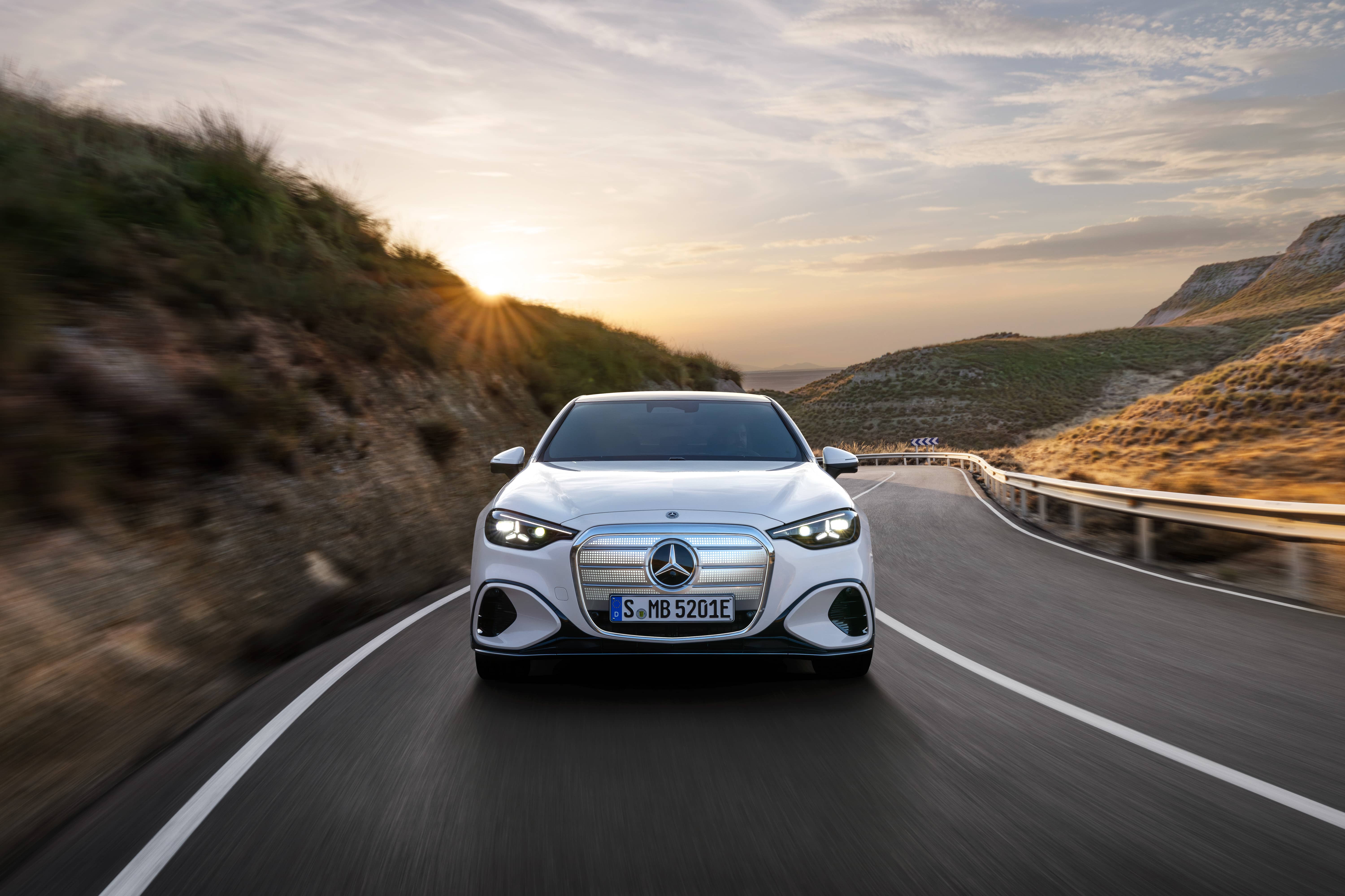 Mercedes-Benz C-Class EV 2027 etukulma