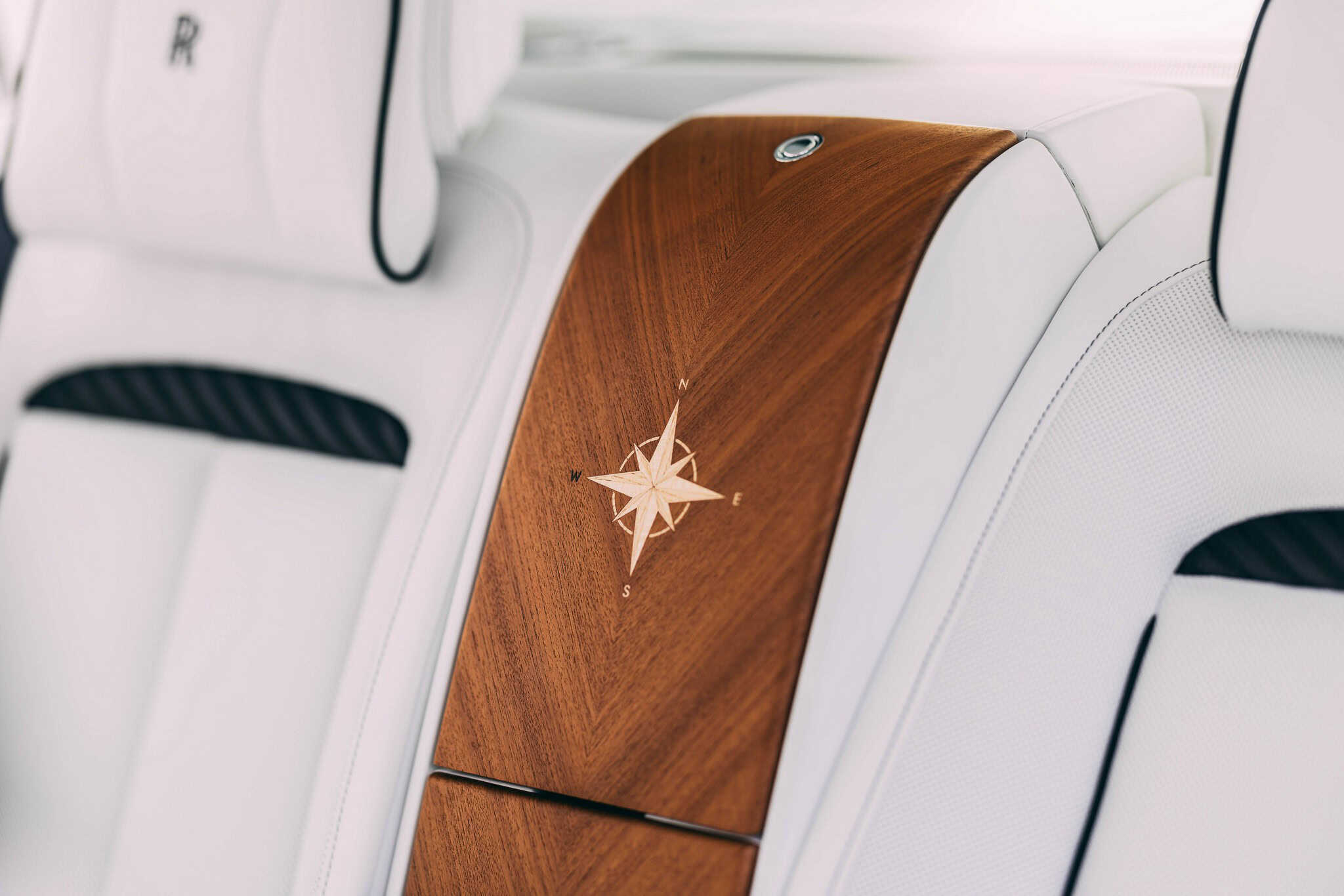 Rolls-Royce Cullinan Yachting 2026: neljä Bespoke-yksilöä, jokainen kompassipisteen mukaan
