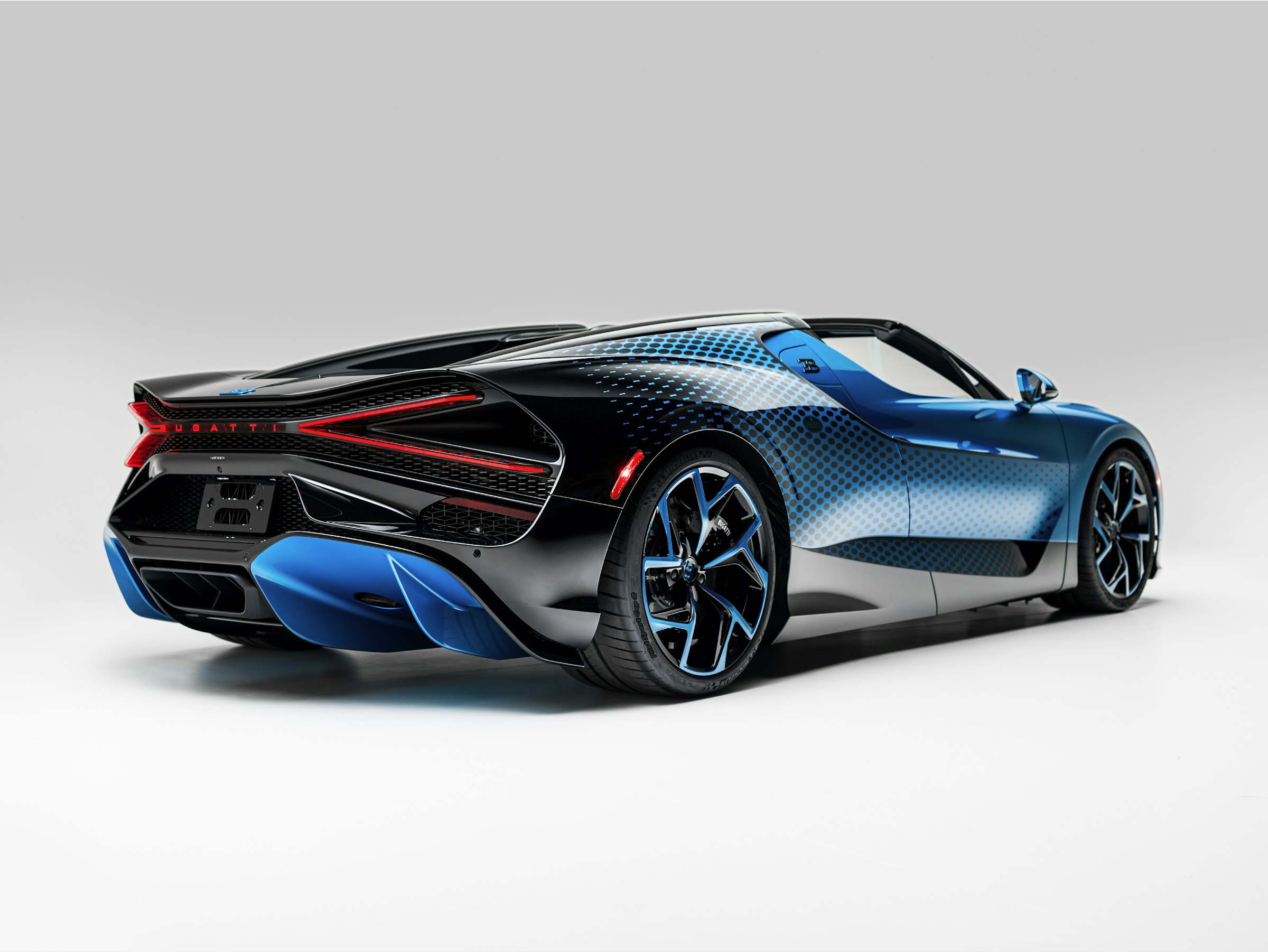 Bugatti W16 Mistral Fly Bug