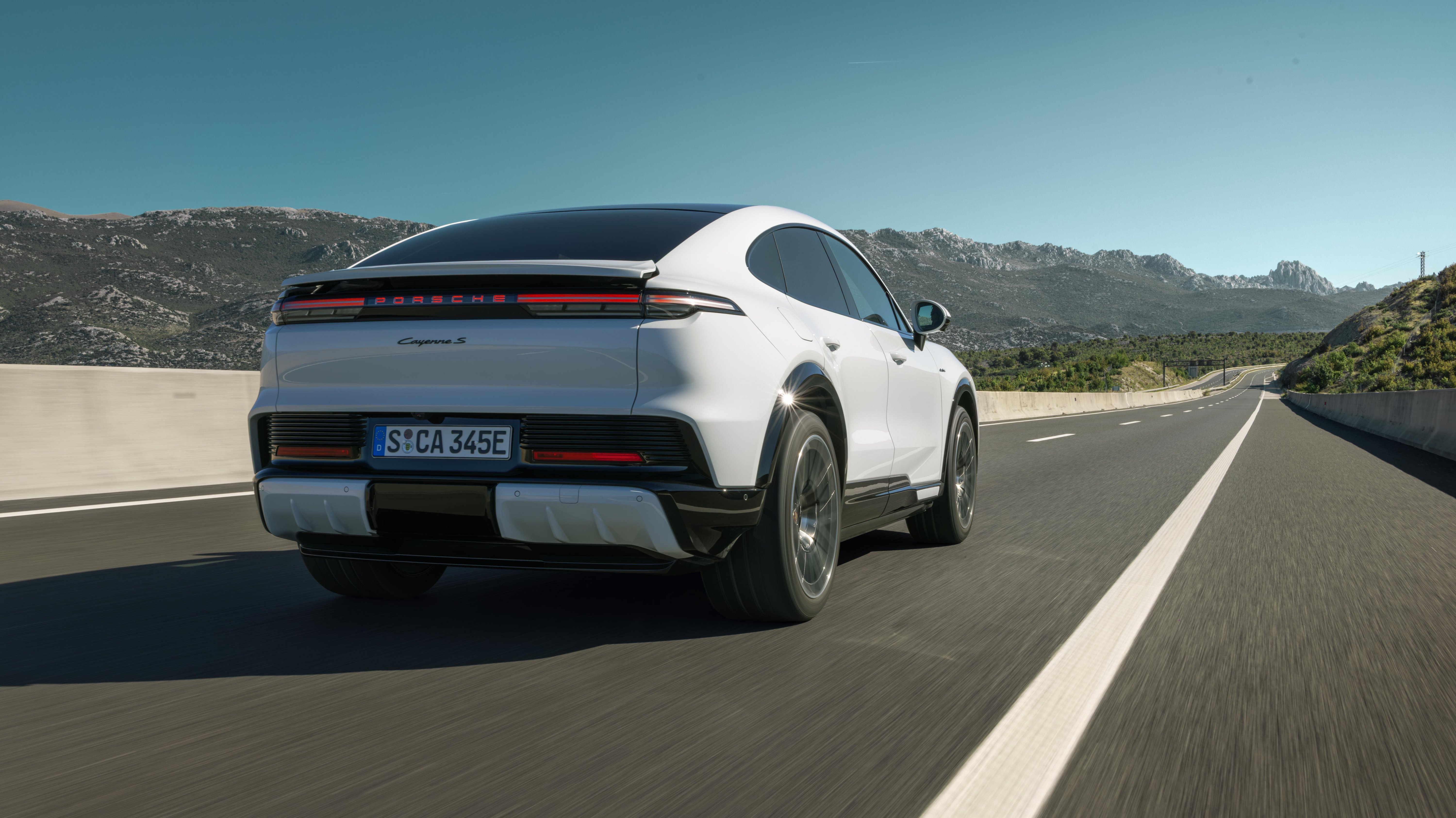 Porsche Cayenne S Coupé Electric