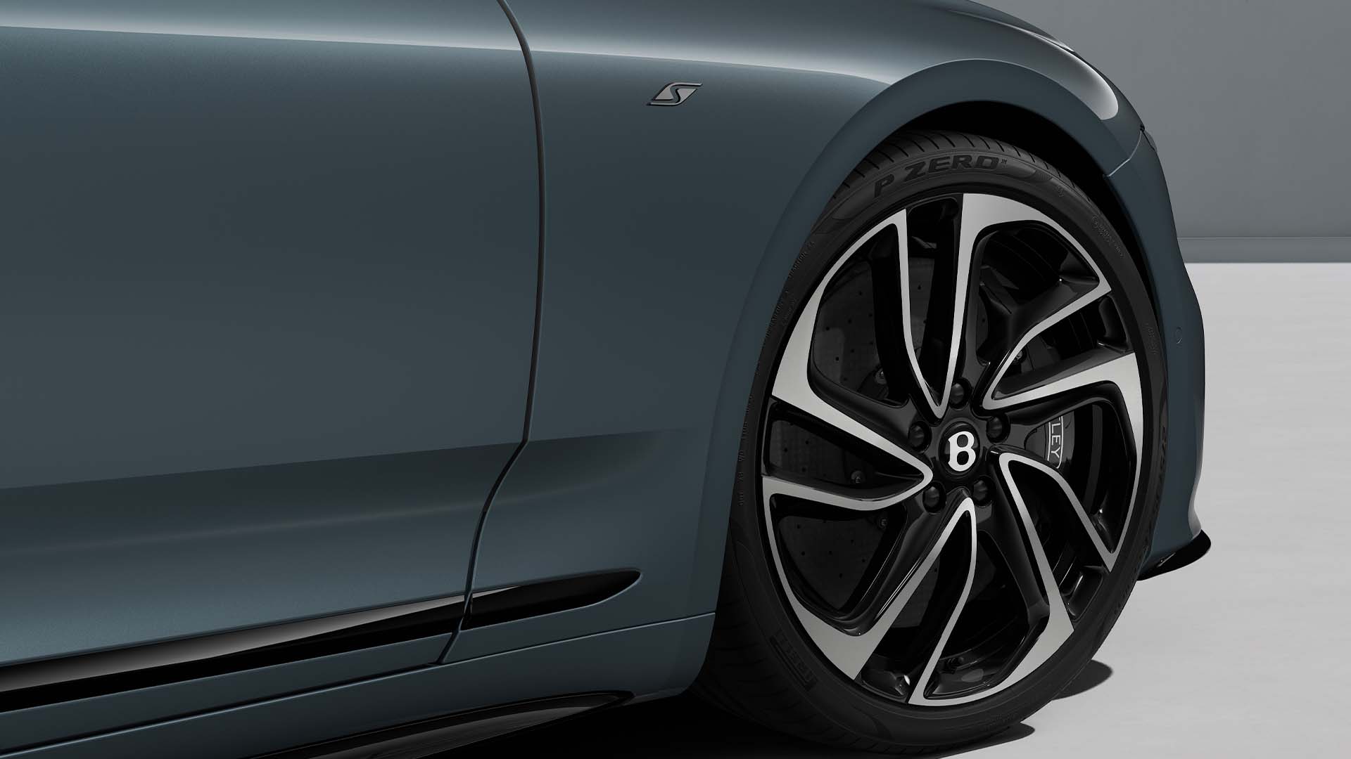Bentley Continental GTC S, 22 tuuman vanne