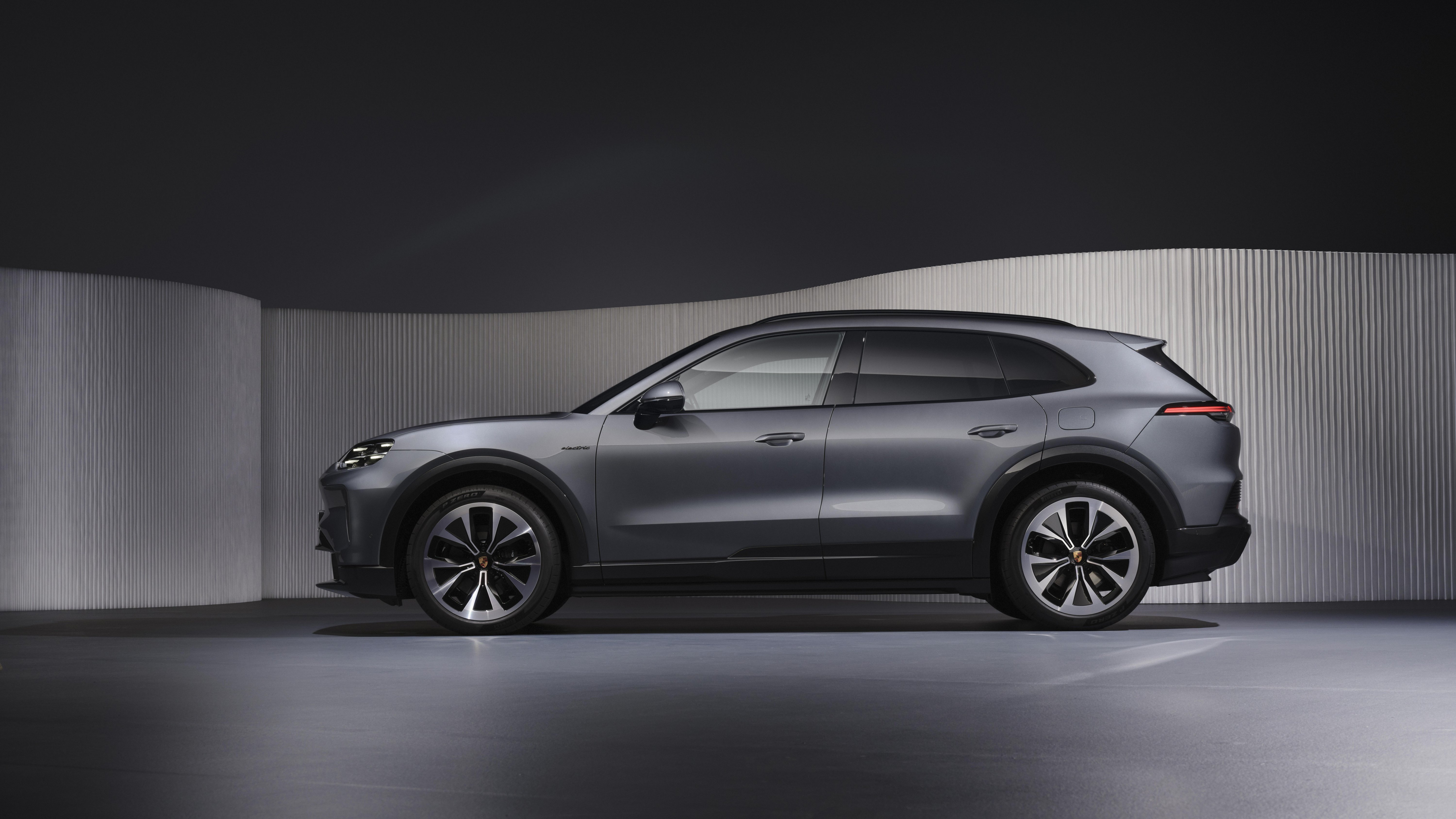Porsche Cayenne Electric, studio
