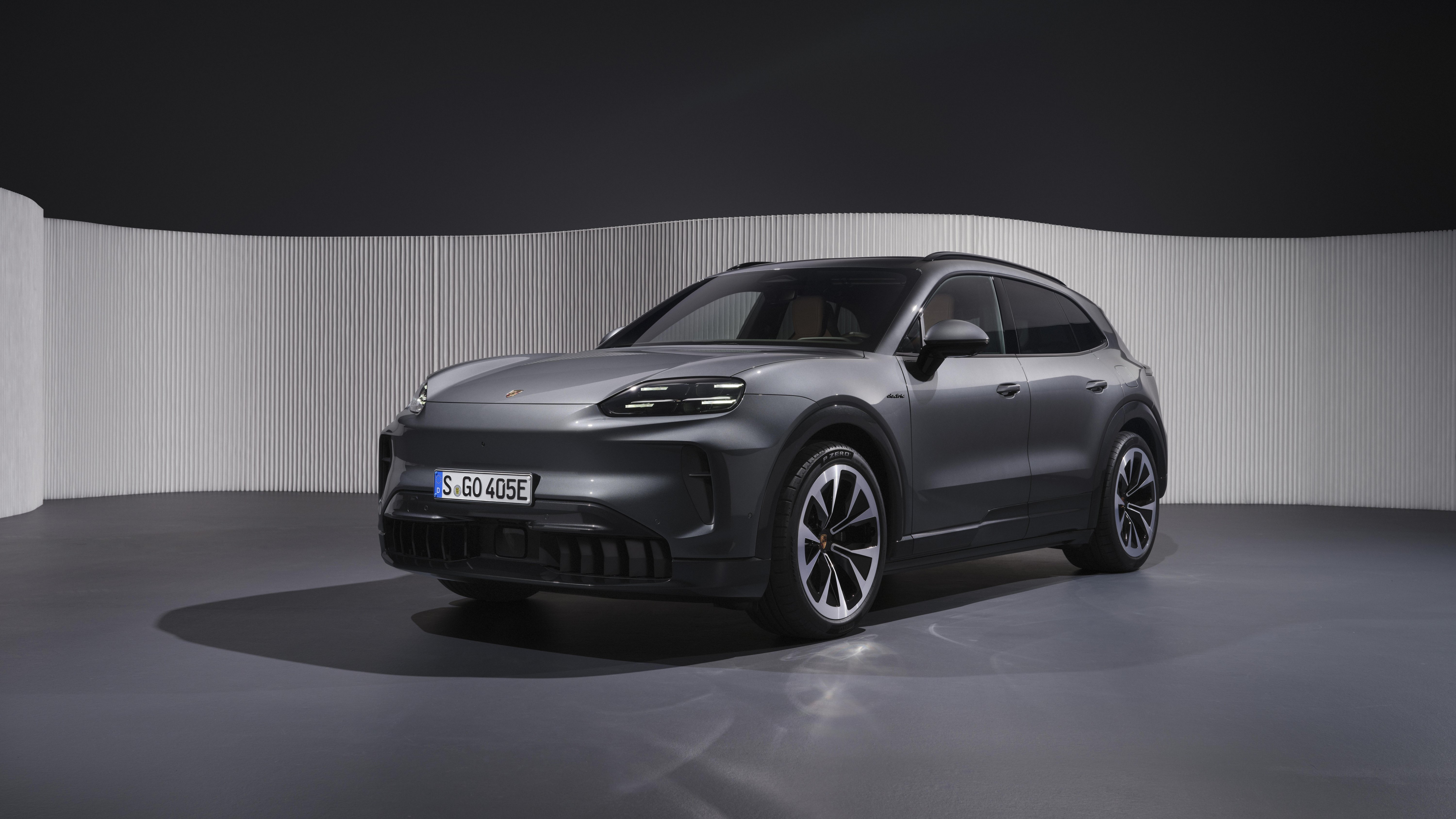 Porsche Cayenne Electric, studio