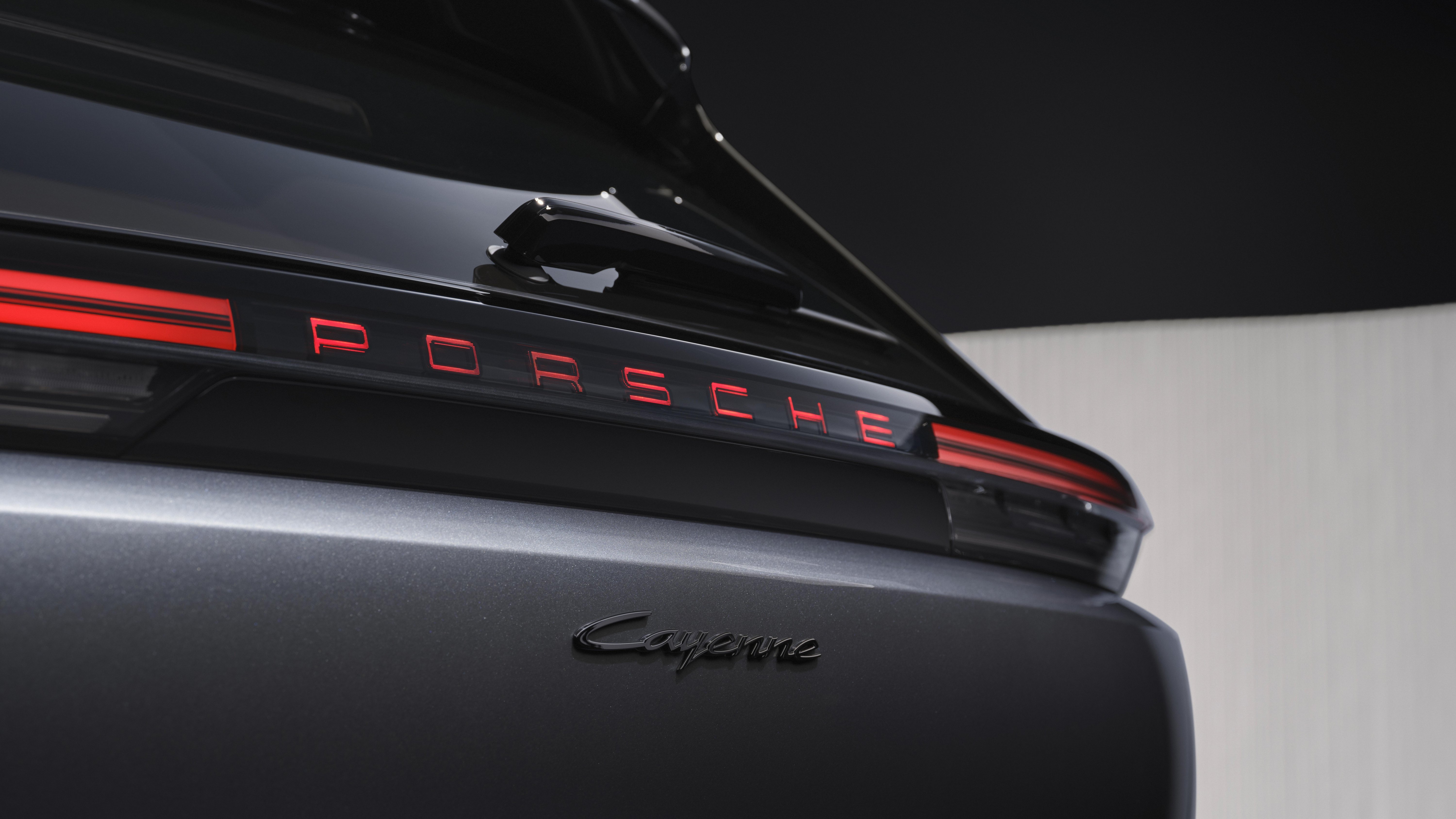 Porsche Cayenne Electric, takavalo