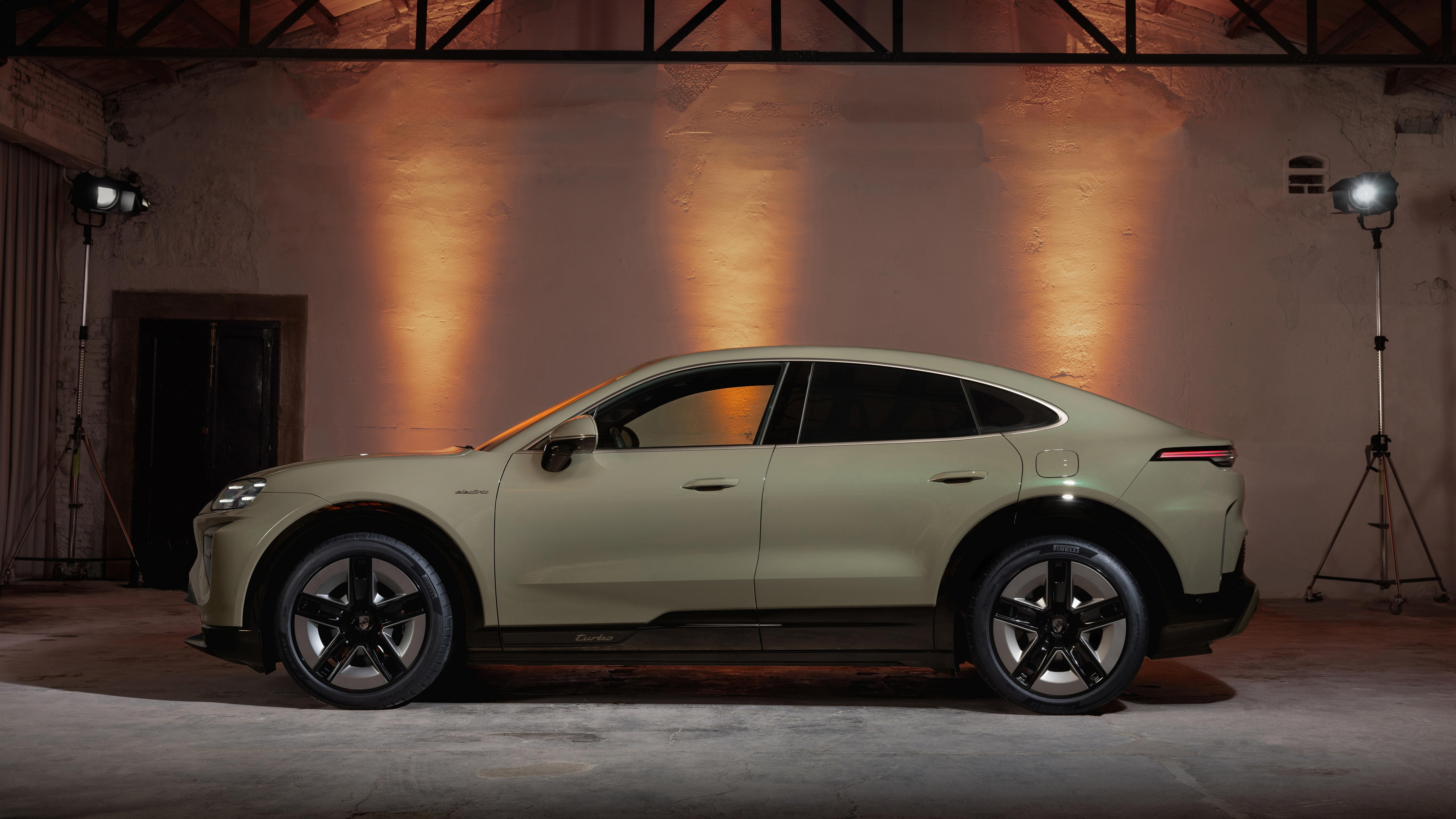 Porsche Cayenne Turbo Coupé Electric, studio