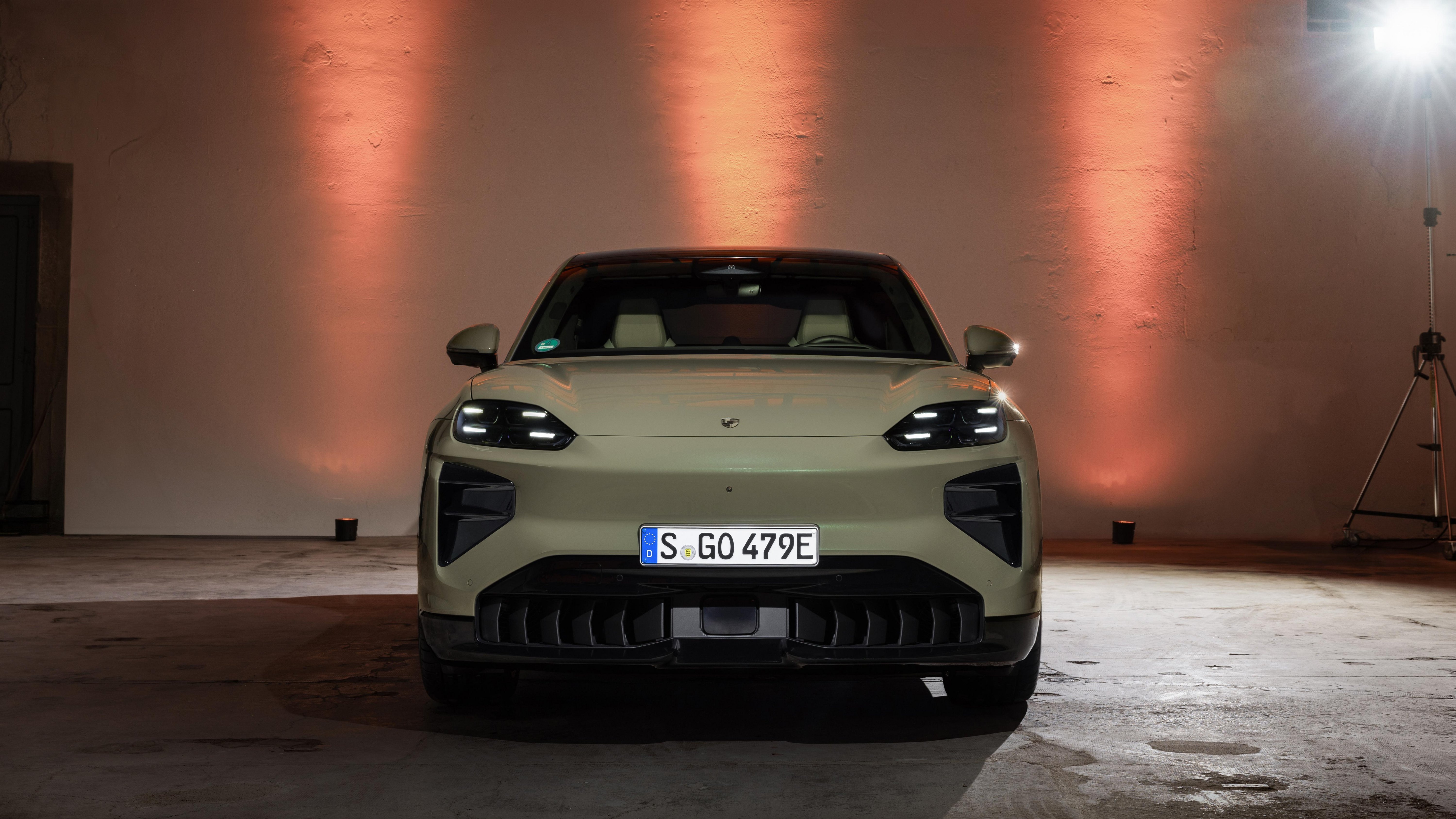 Porsche Cayenne Turbo Coupé Electric, studio