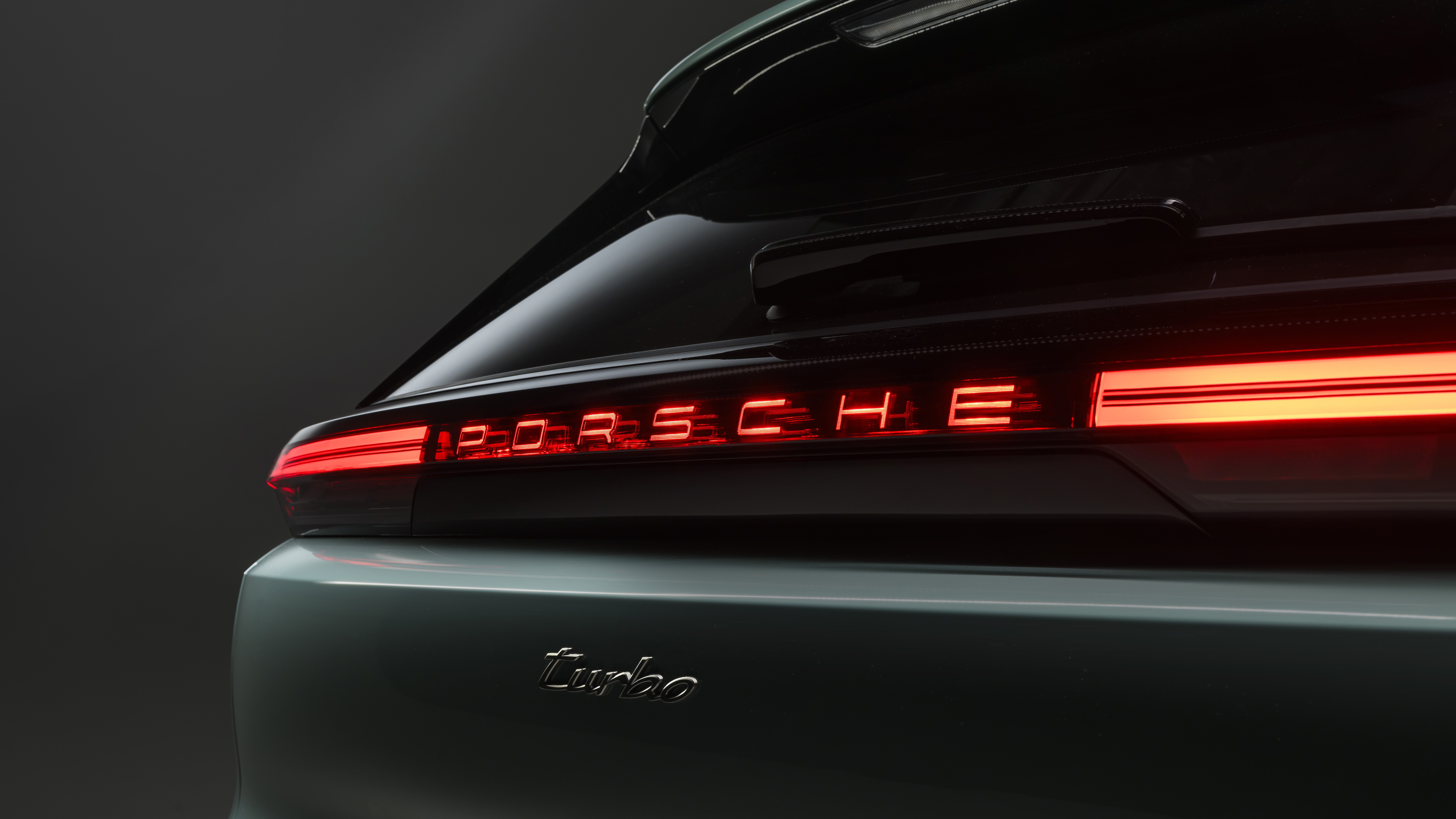 Porsche Cayenne Turbo Electric