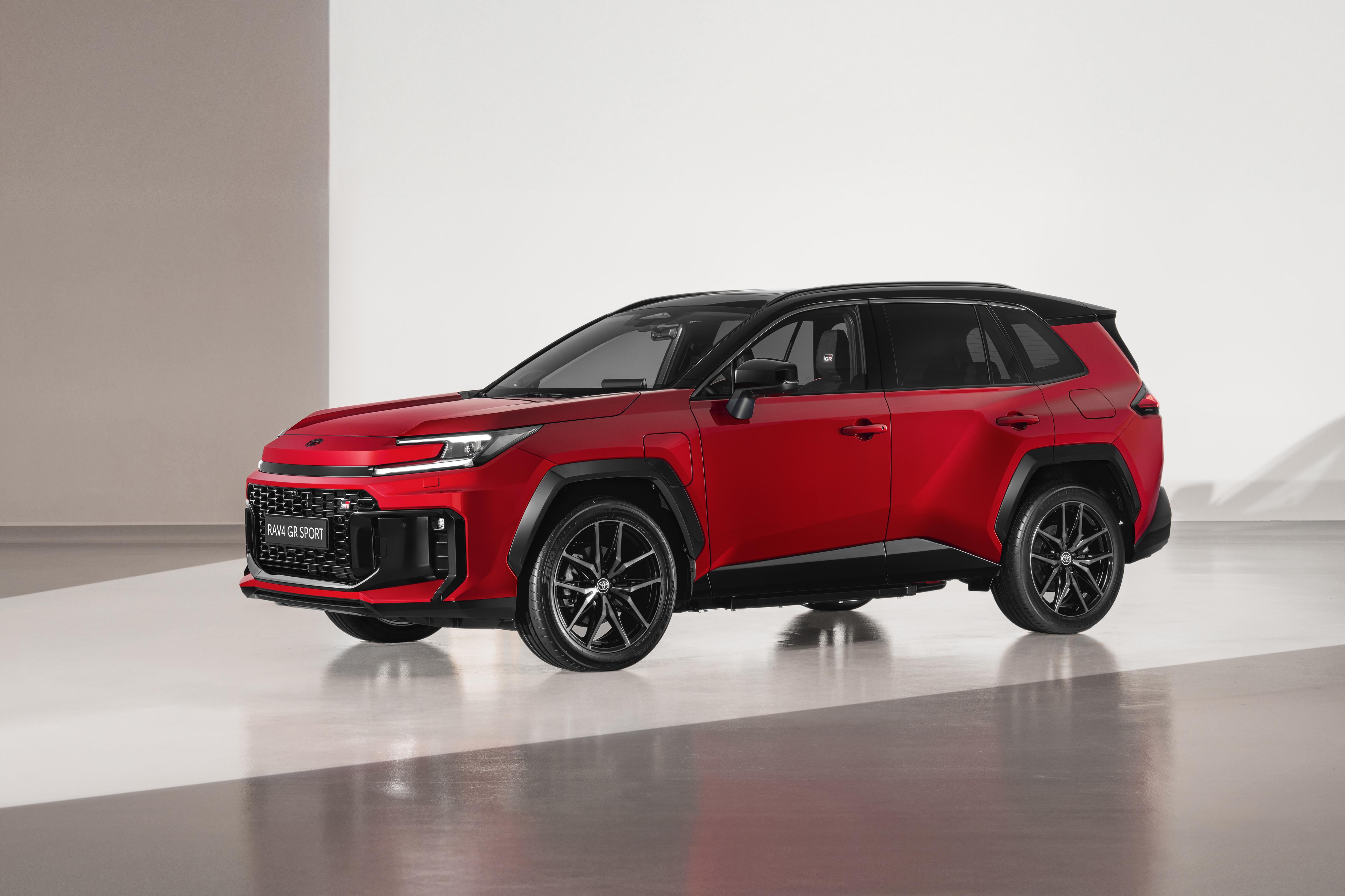 Toyota RAV4 GR Sport 2026 etukulmasta