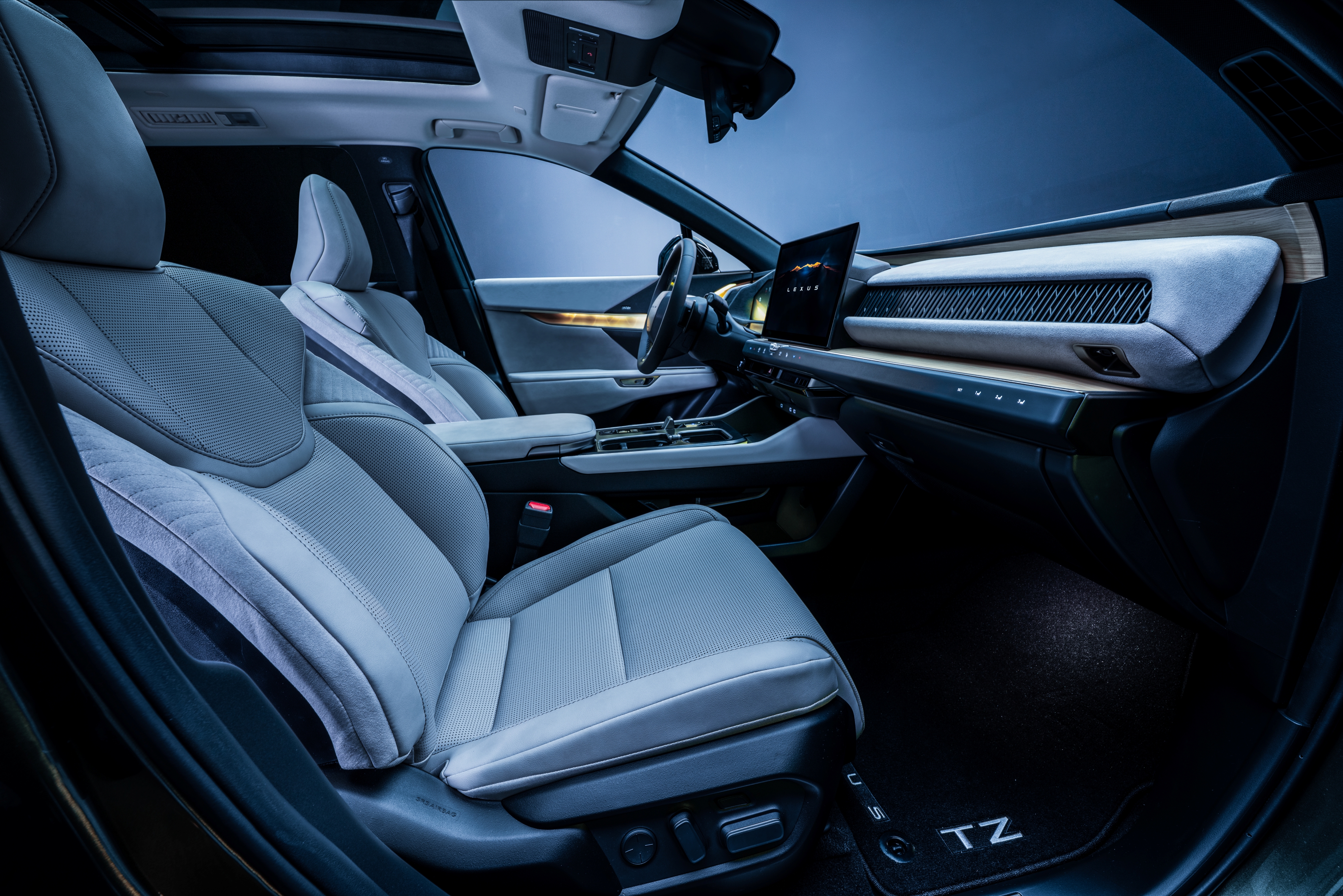 Lexus TZ 2027 sivuprofiili