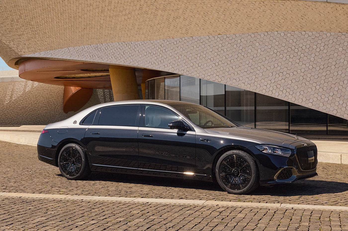 Mercedes-Benz S-Class Maybach 2027 takaa