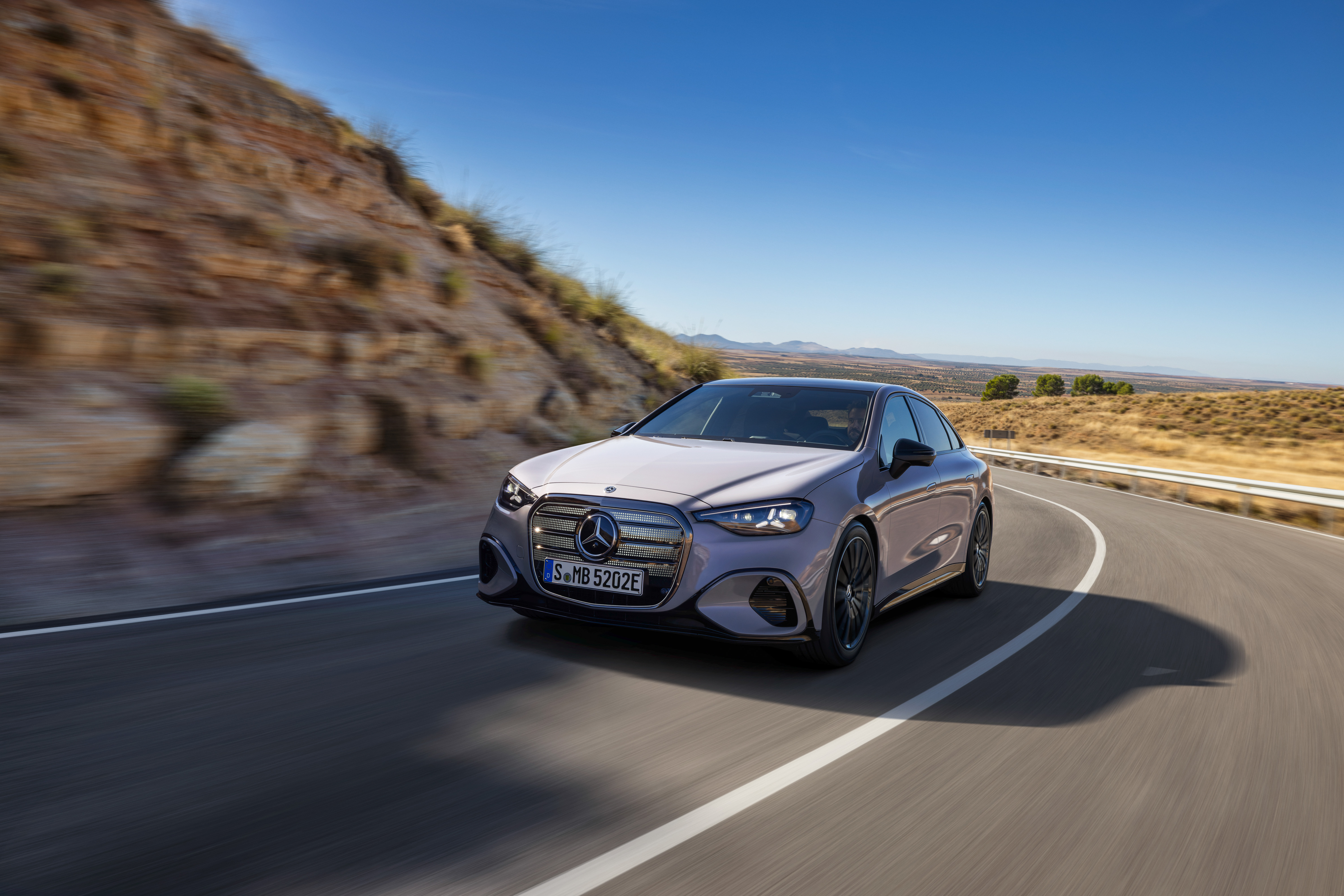Mercedes-Benz C 400 4MATIC electric 2027