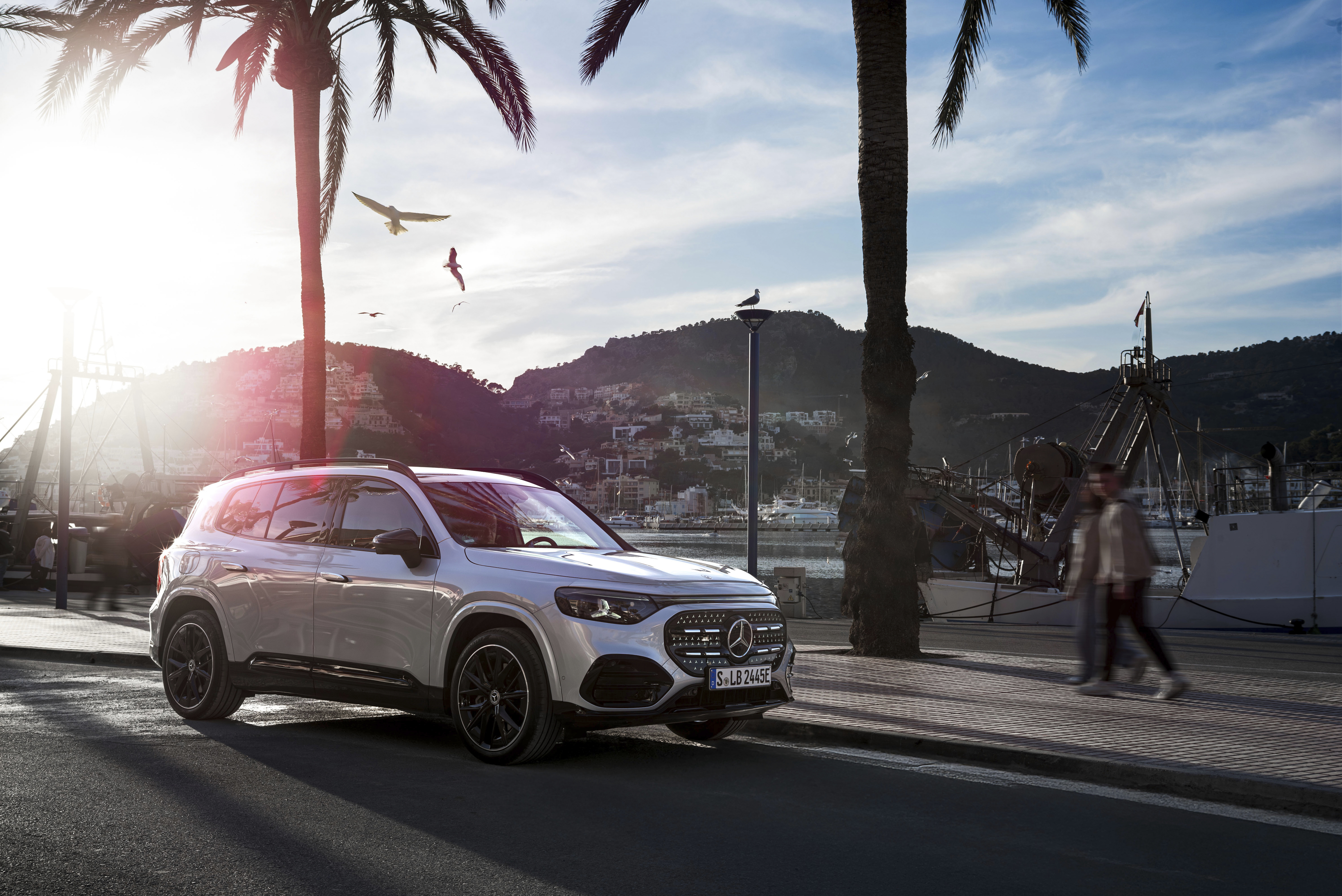 Mercedes-Benz GLB 2027