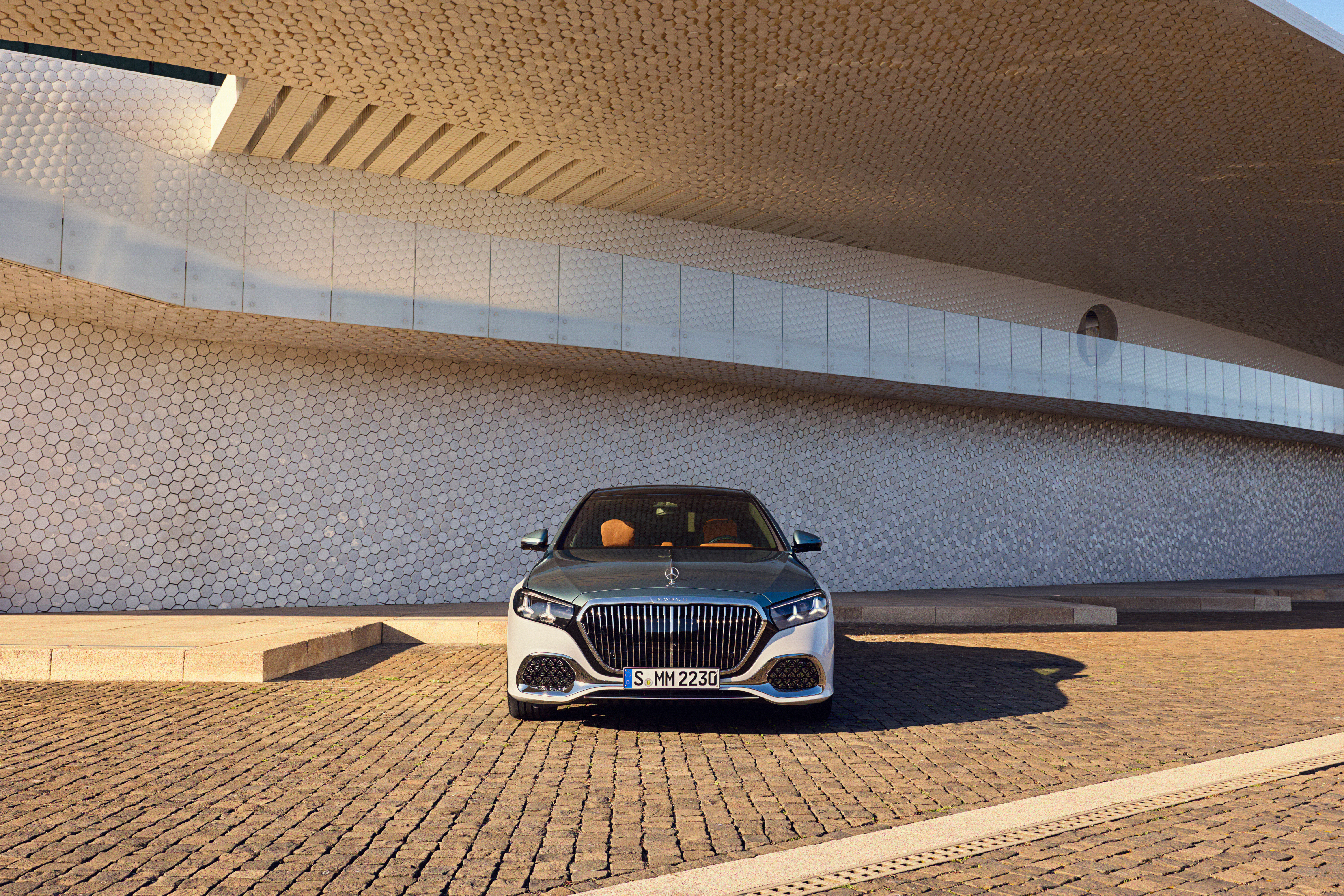 Mercedes-Maybach S-Class 2027 sivulta