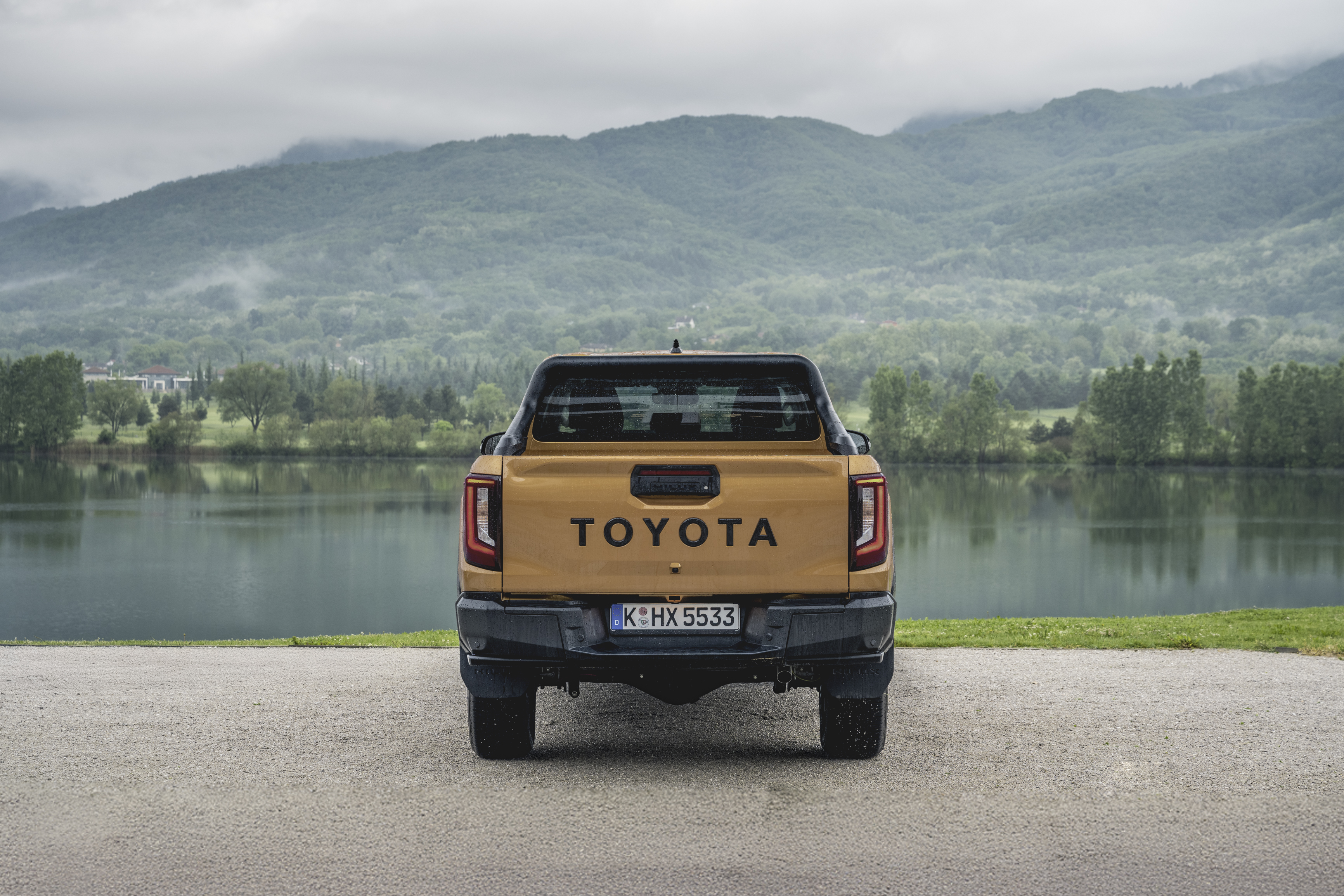 Toyota HiLux Hybrid 48V