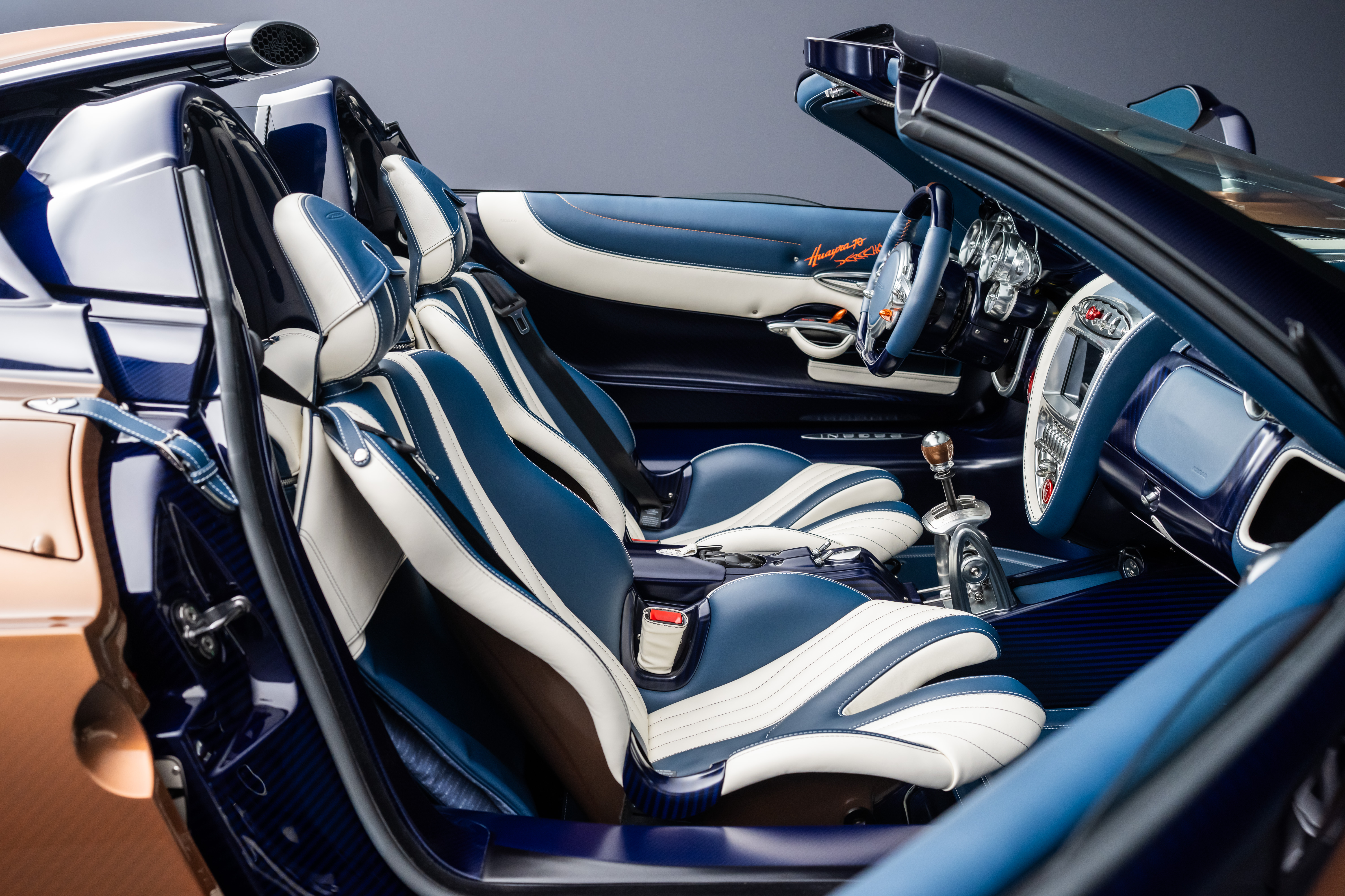 Pagani Huayra 70 Derecho sisätila