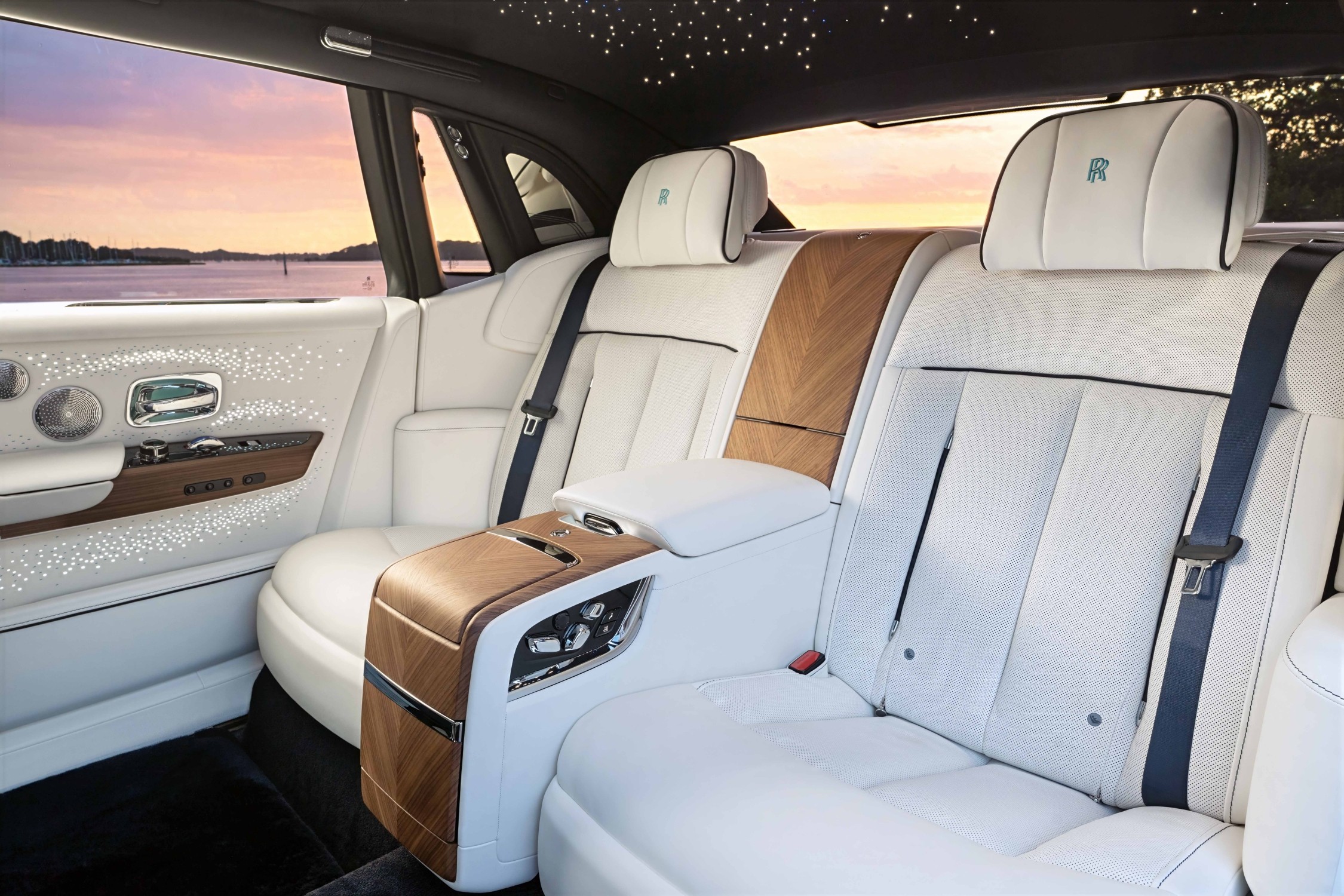 Rolls-Royce Phantom Regatta sisätila