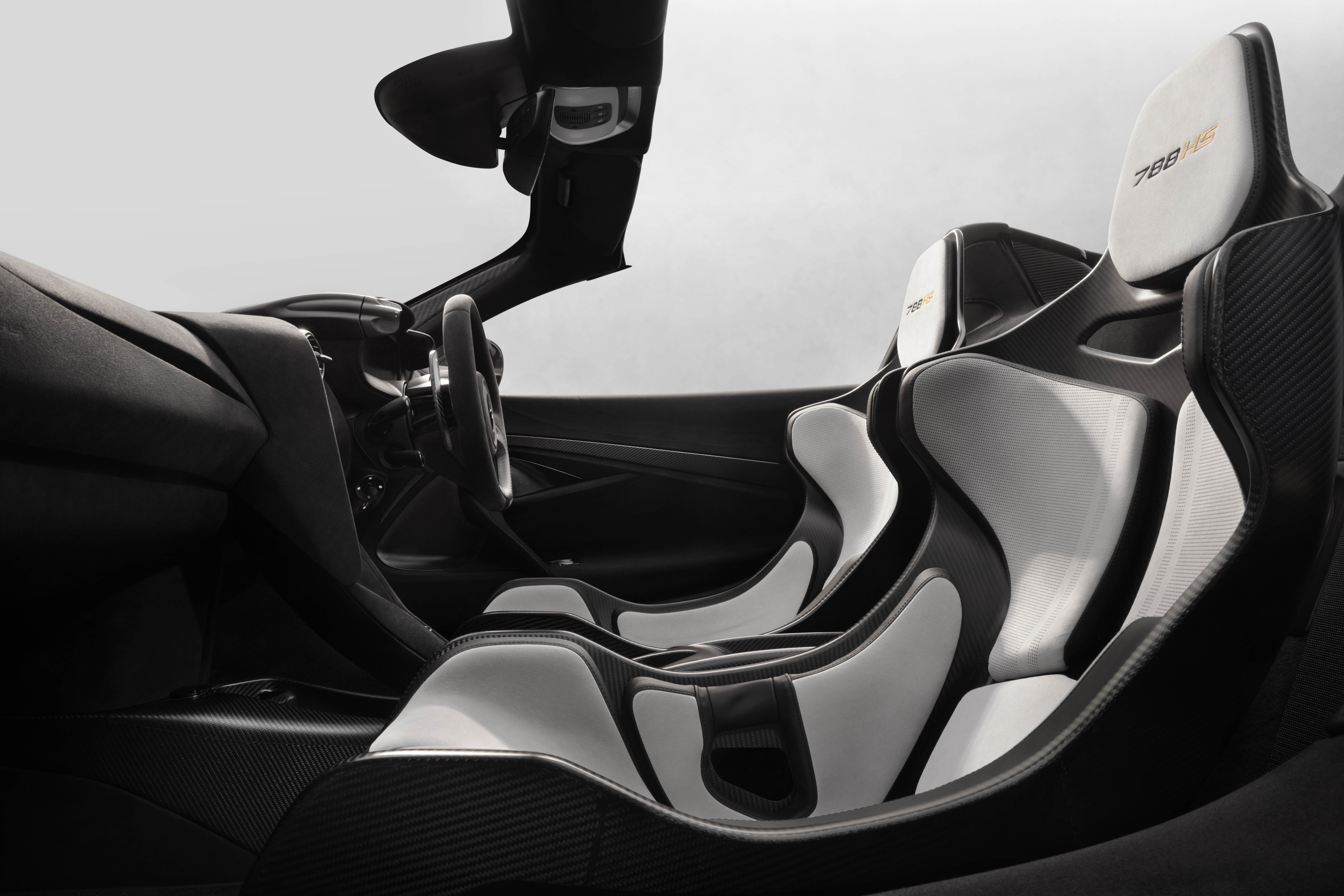 McLaren 788HS Spider sisätila