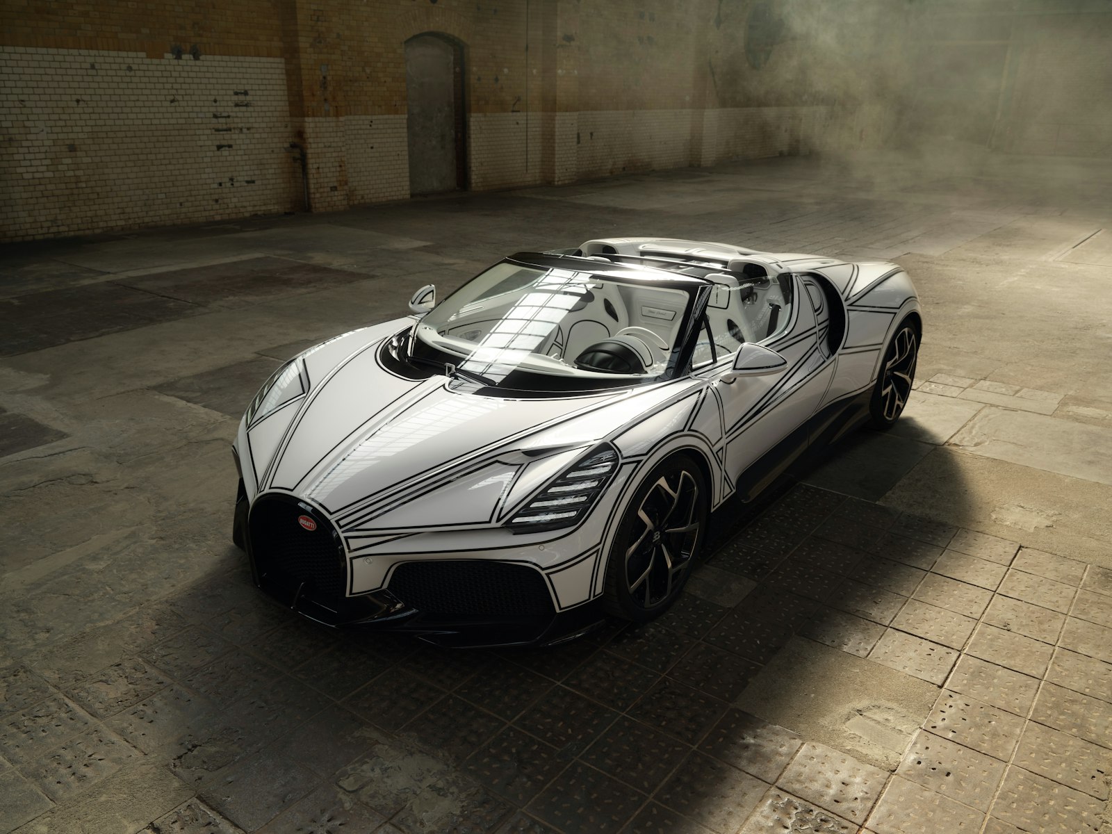 Bugatti W16 Mistral Blanc Eternel 2026