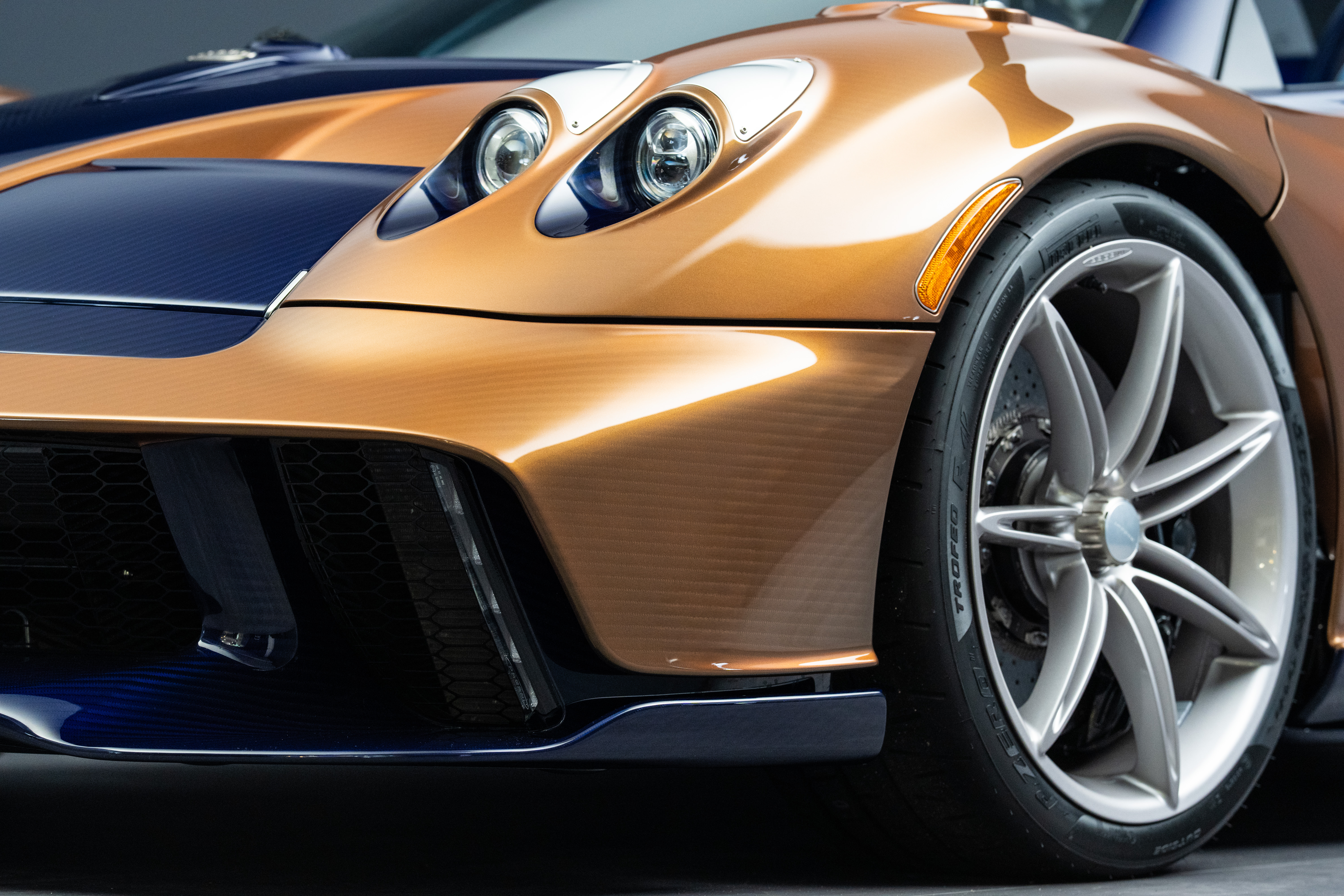 Pagani Huayra 70 Derecho