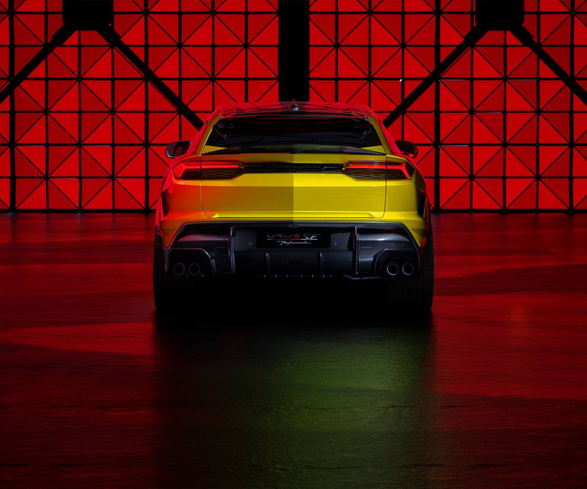 Lamborghini Urus SE Performante