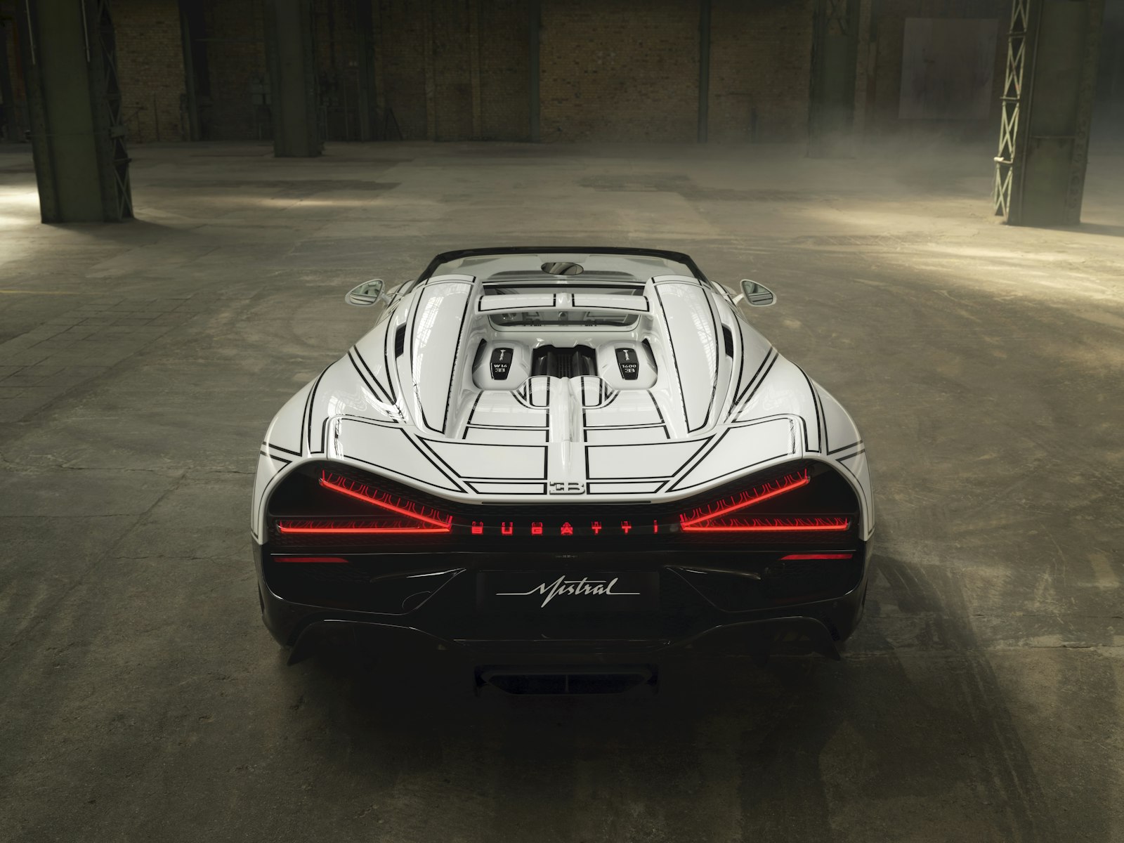 Bugatti W16 Mistral Blanc Éternel