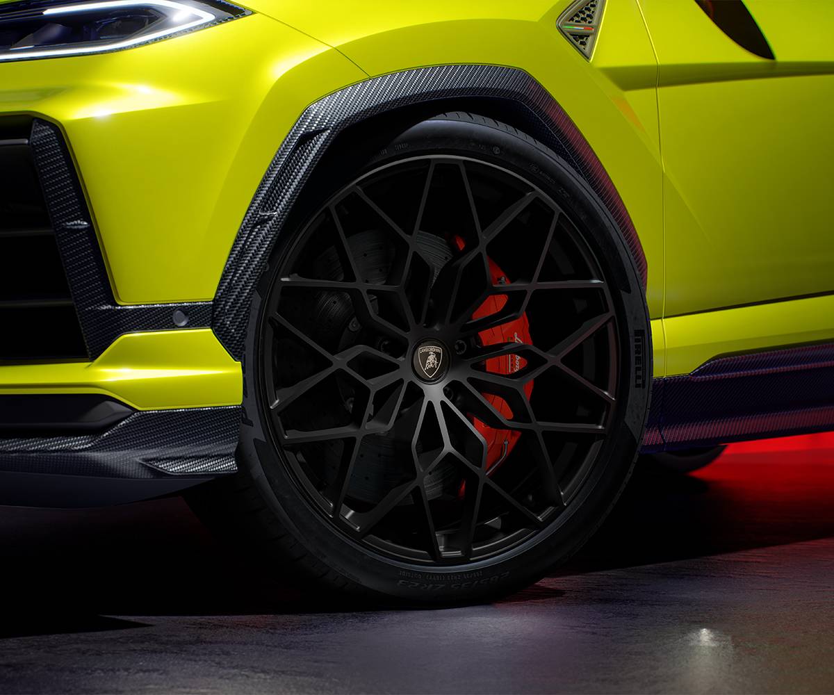 Lamborghini Urus SE Performante